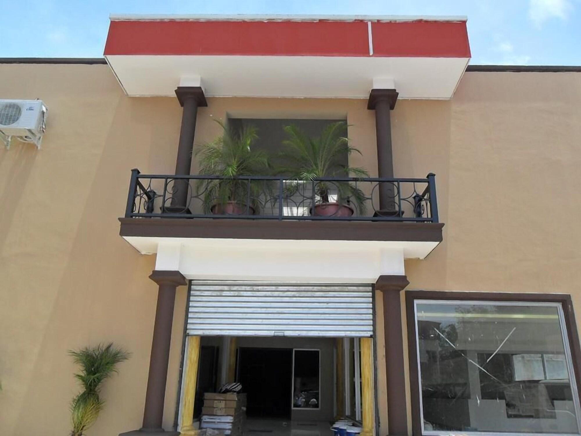 Vista Exterior Hotel Italia