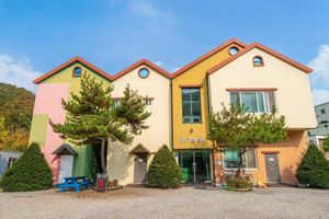Alojamiento - Gapyeong Lucerne Kids Spa Pension