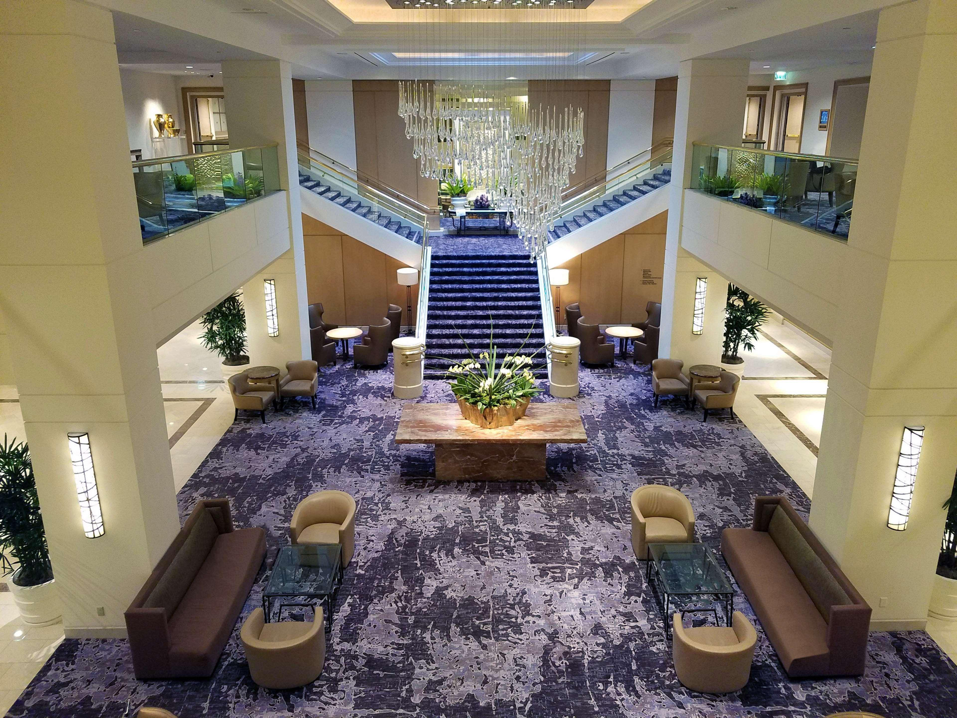 Vista Lobby Hilton Los Angeles Airport