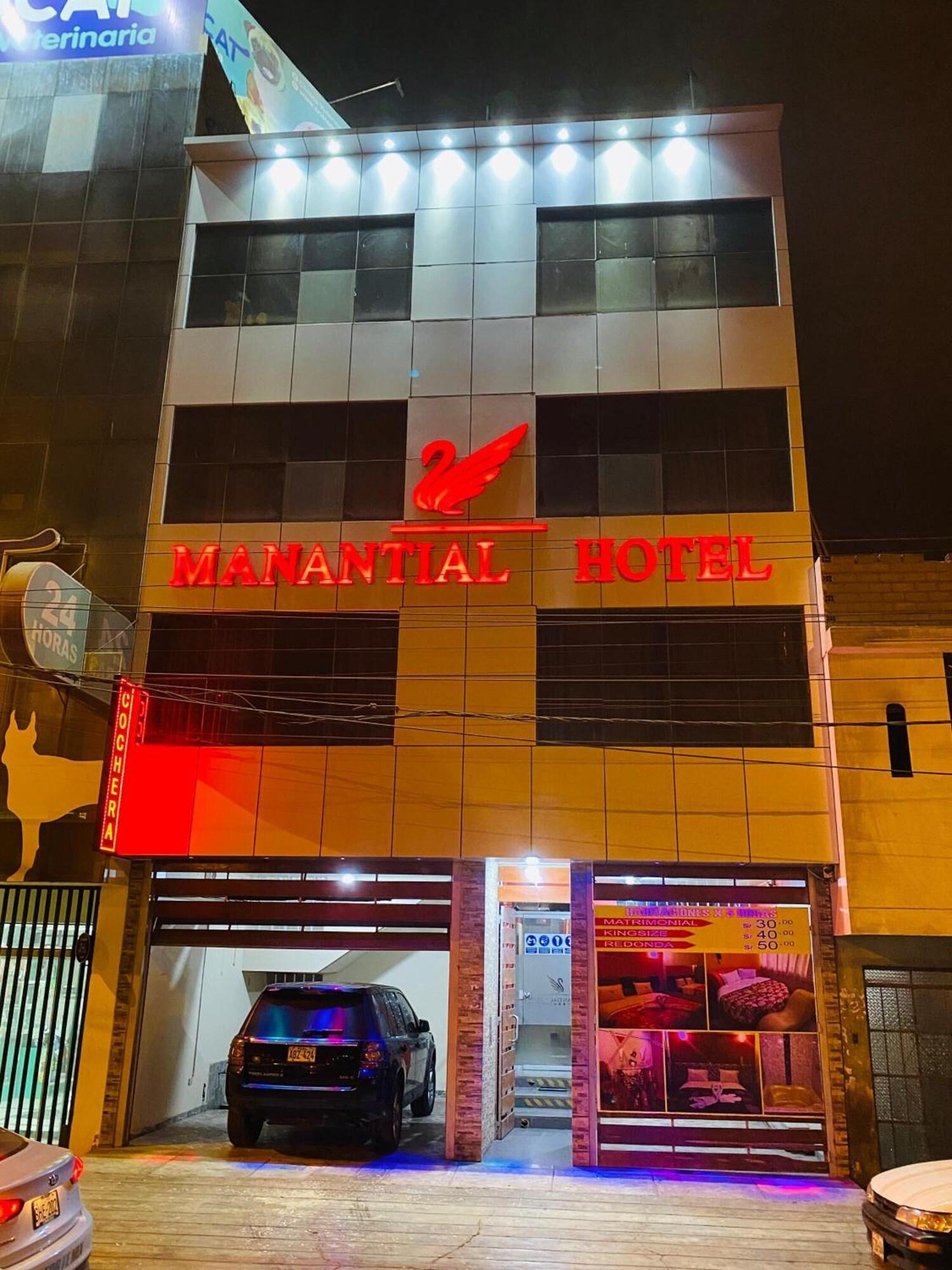 Vista Exterior Manantial Hotel No.003