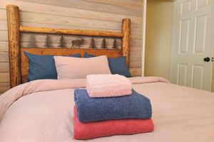 Alquiler Vacacional - Hot tub, discounted ski lessons/ski gear rentals, from/to airport transportation