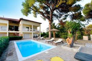 Alojamiento - ISLAND RODOS POOL SUITES