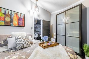 Alquiler Vacacional - Rustic Modern 2 Bedroom Stylish Suites w/Private Terrace Downtown Toronto