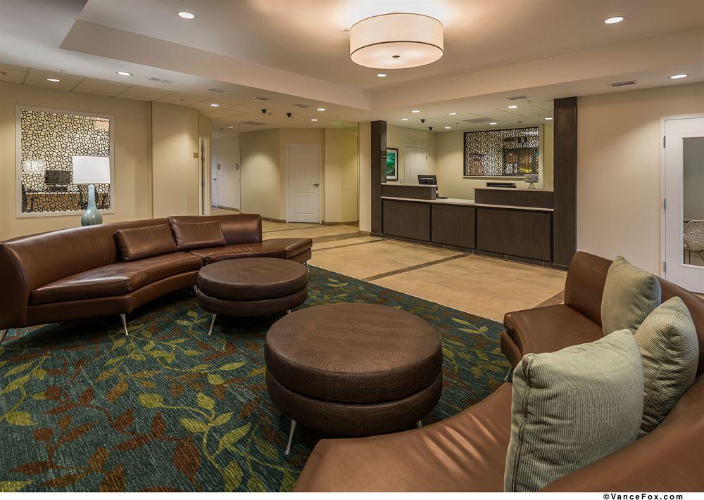 Vista Lobby Candlewood Suites Winnemucca by IHG