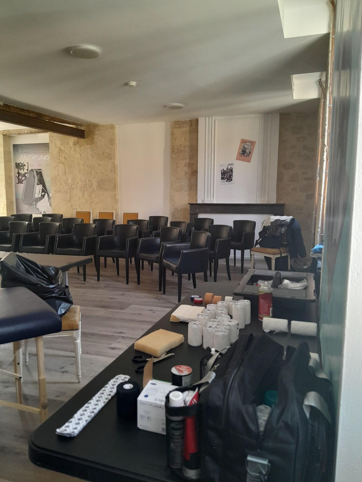 Sala de Reuniones Hôtel de France