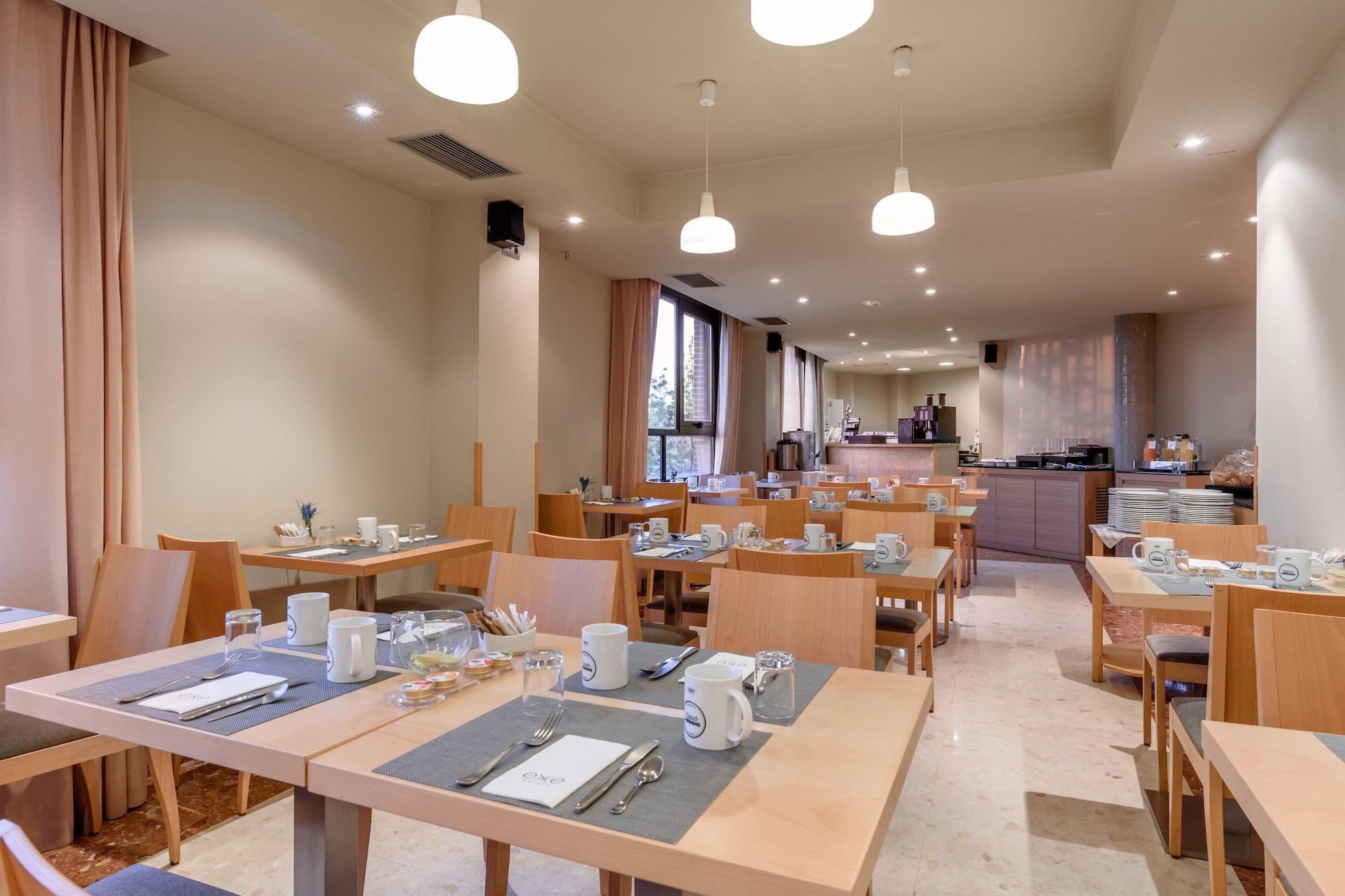 Bar/Salón Apartahotel Exe Campus San Mamés