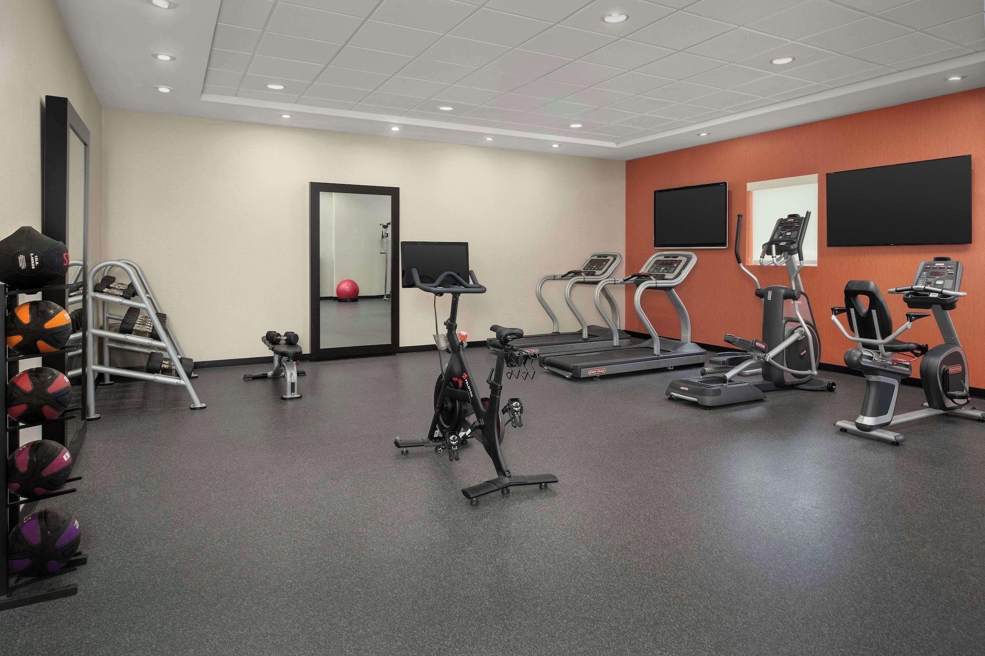 Gimnasio Home2 Suites by Hilton Summerville
