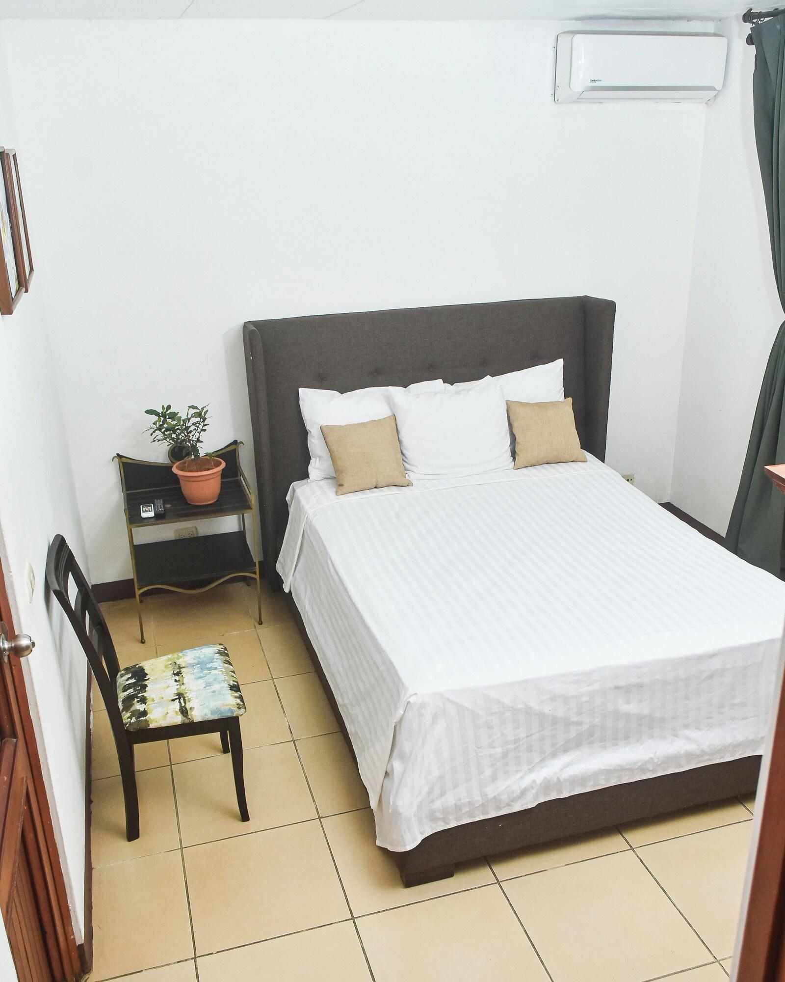 Habitación Hotel Málaga Managua