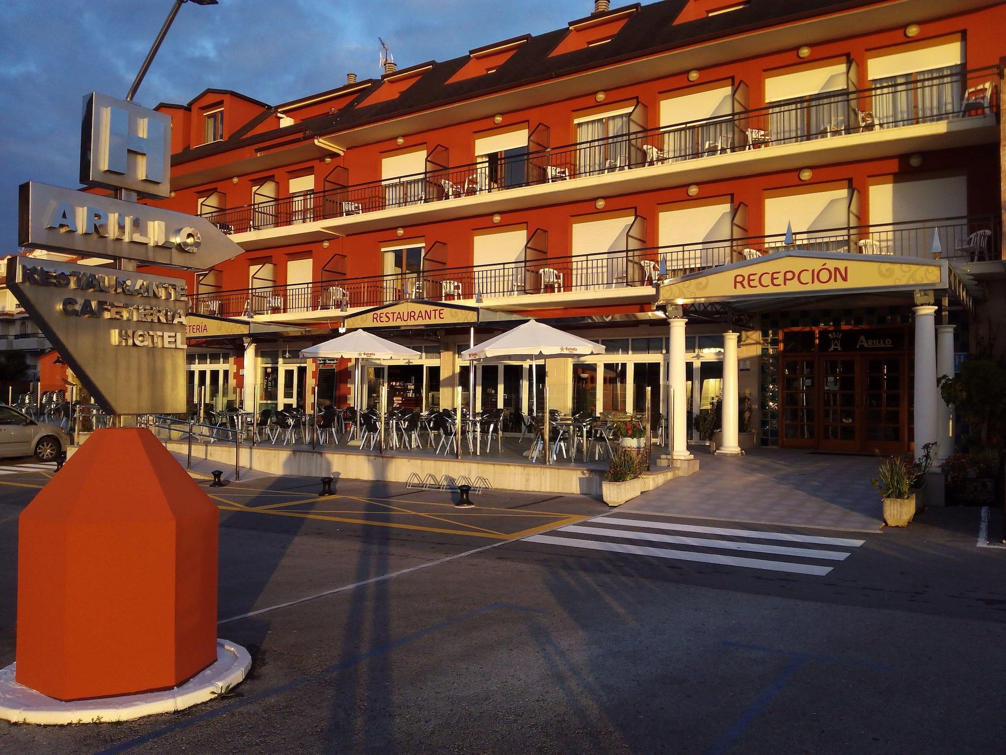 Vista Exterior Hotel Arillo