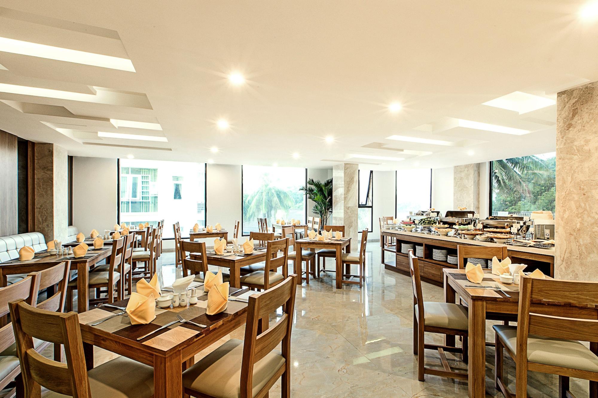 Restaurant The Sol Hotel