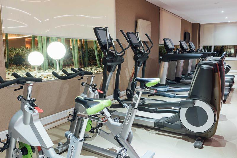 Gimnasio Mac Royal Suites Chilecito