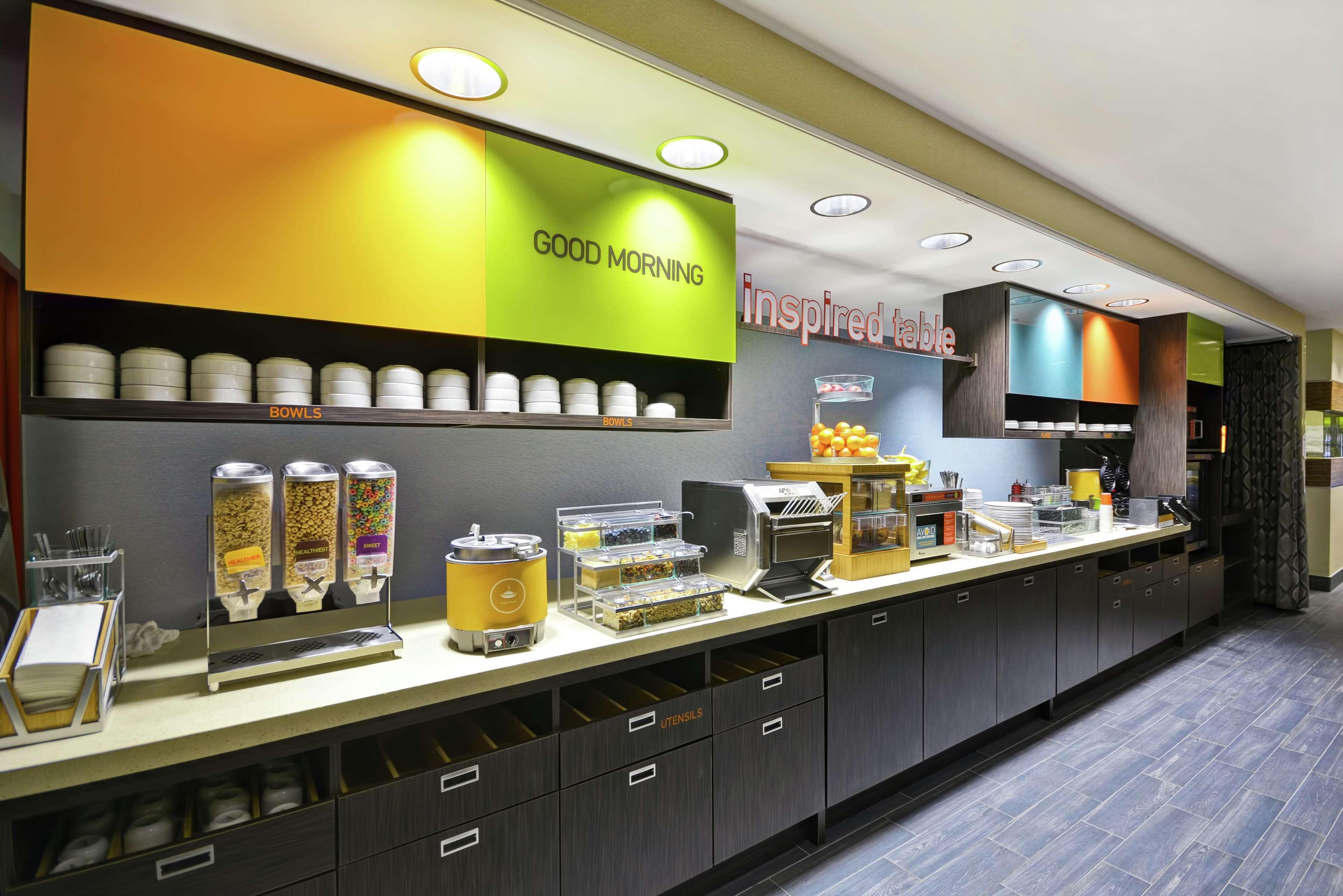 Restaurant Home2 Suites by Hilton Brownsville