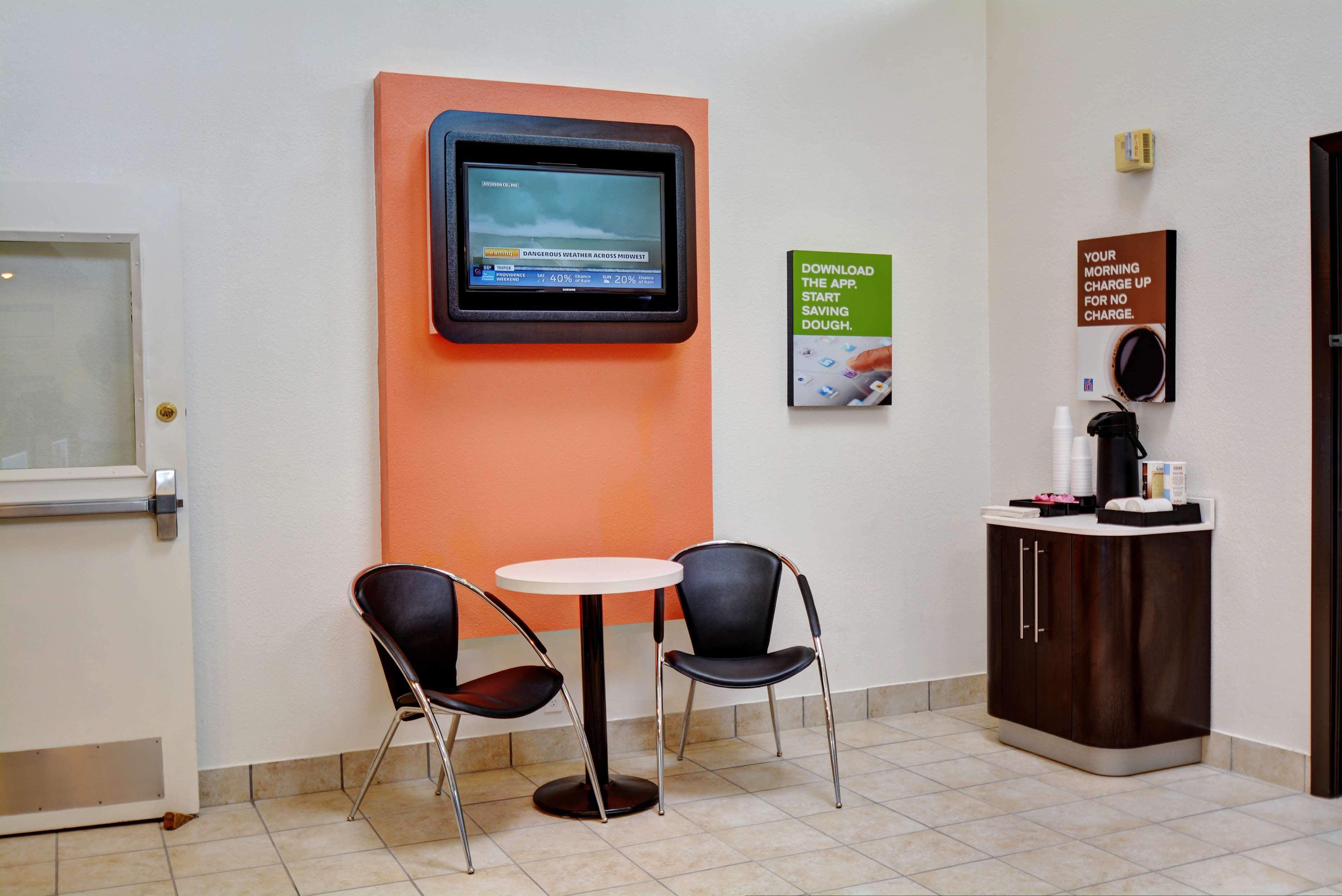 Bar/Salón Motel 6 Newport, RI
