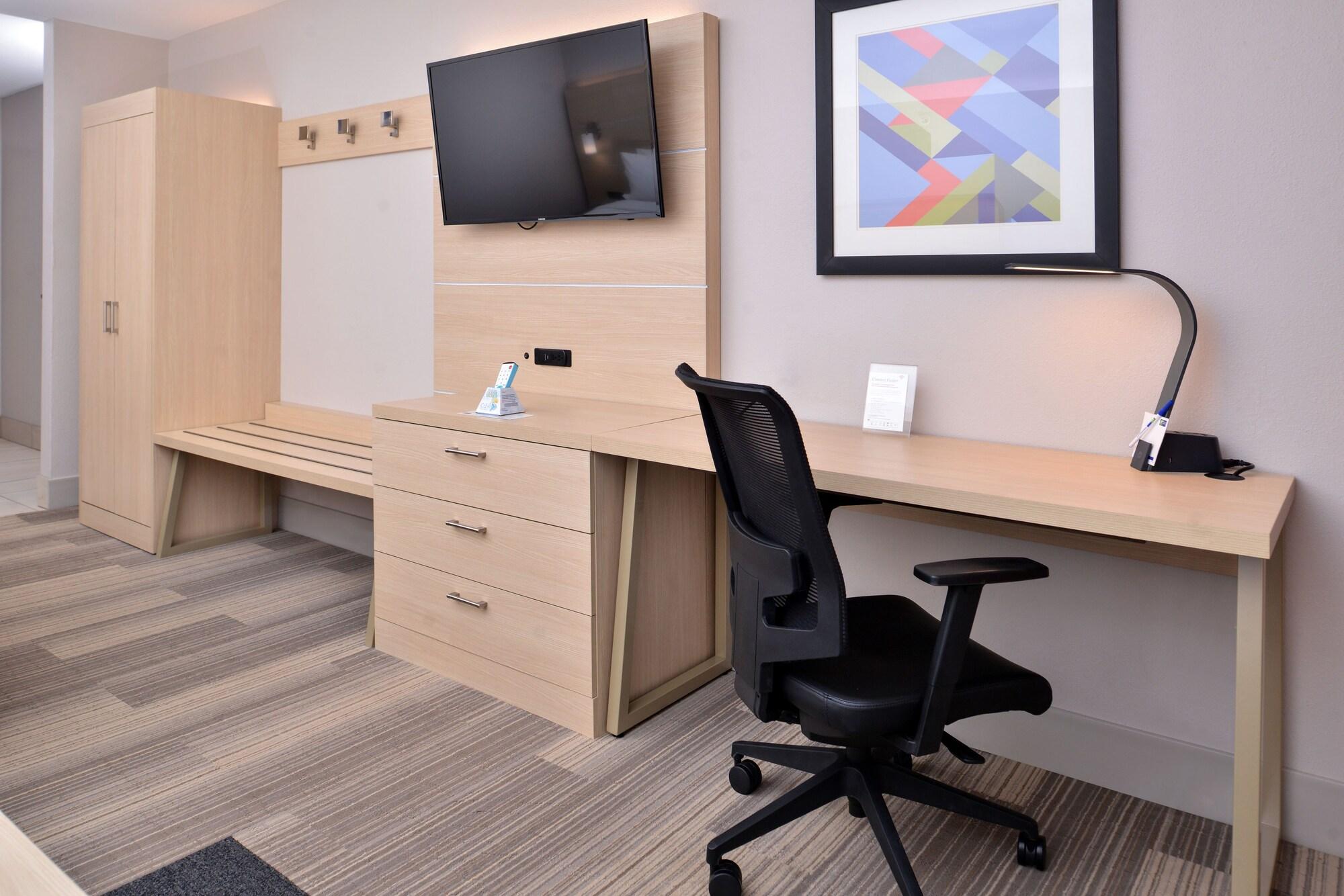 Habitación Holiday Inn Express & Suites Cincinnati - Mason by IHG