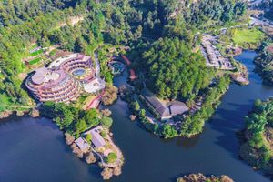 Alojamiento - Howard Johnson By Wyndham Lake Serenity Hotel Neijiang