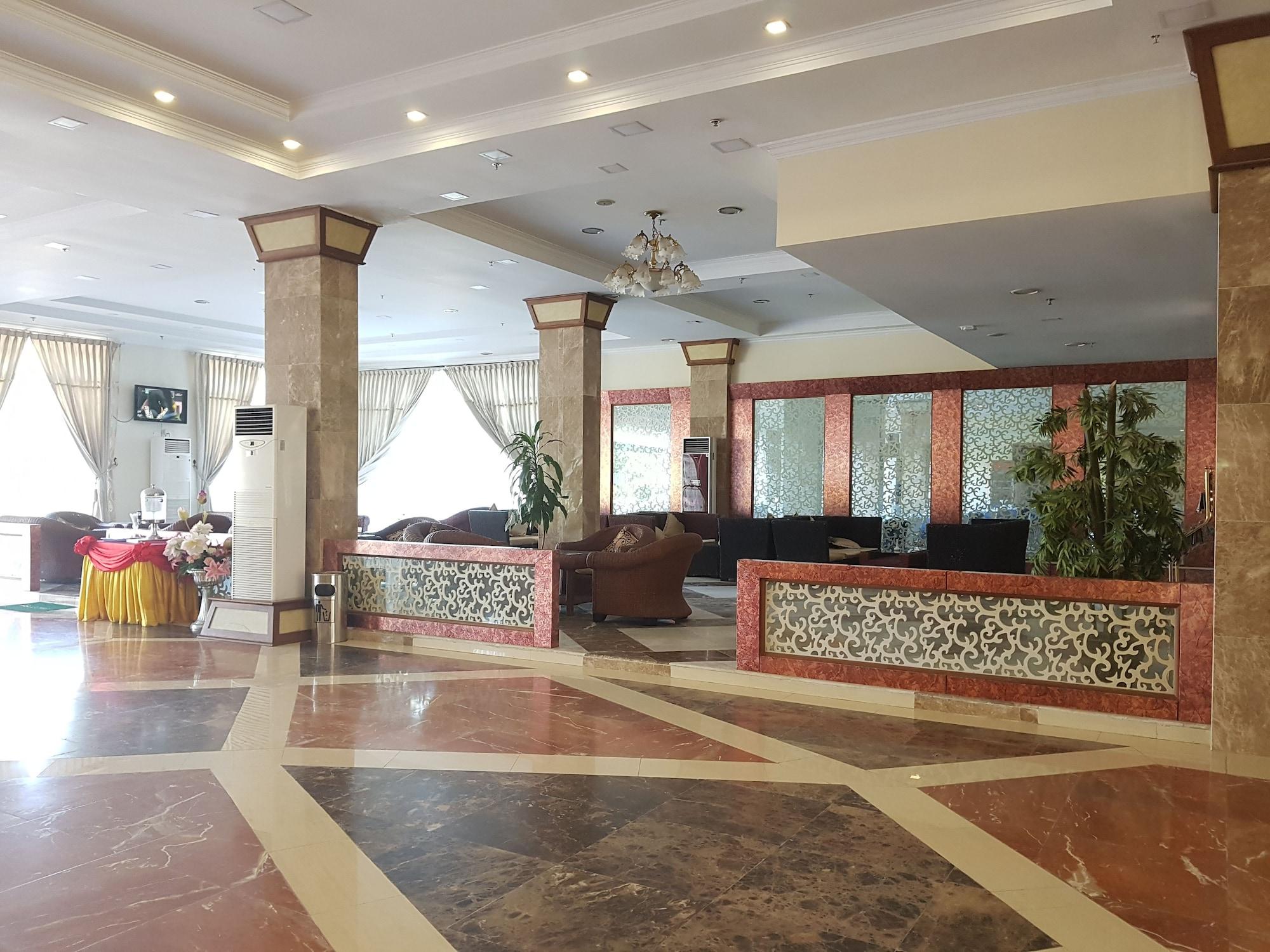 Vista Lobby Zabu Thiri Hotel