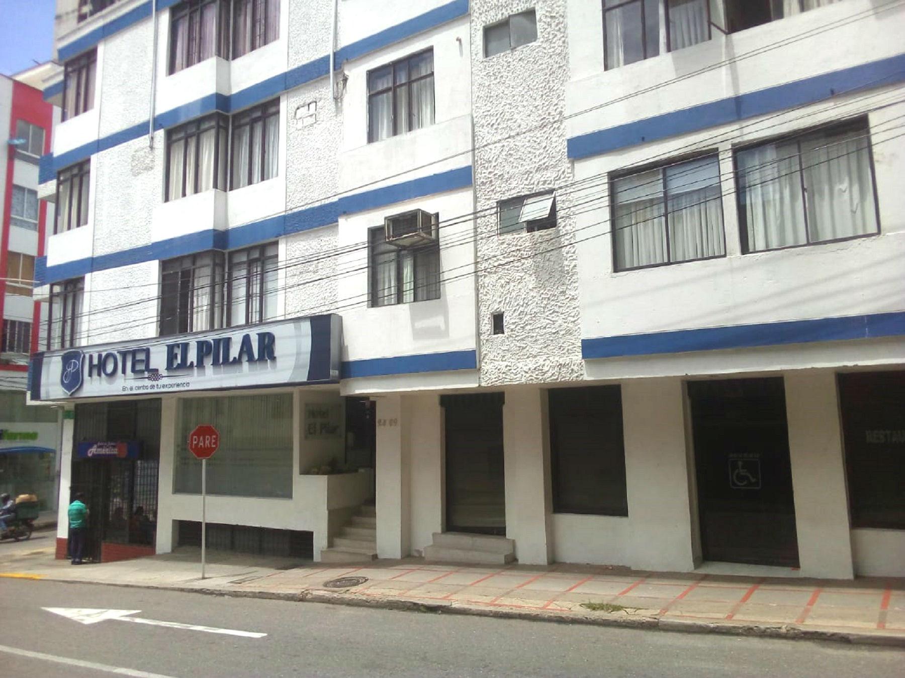 Vista Exterior Hotel El Pilar