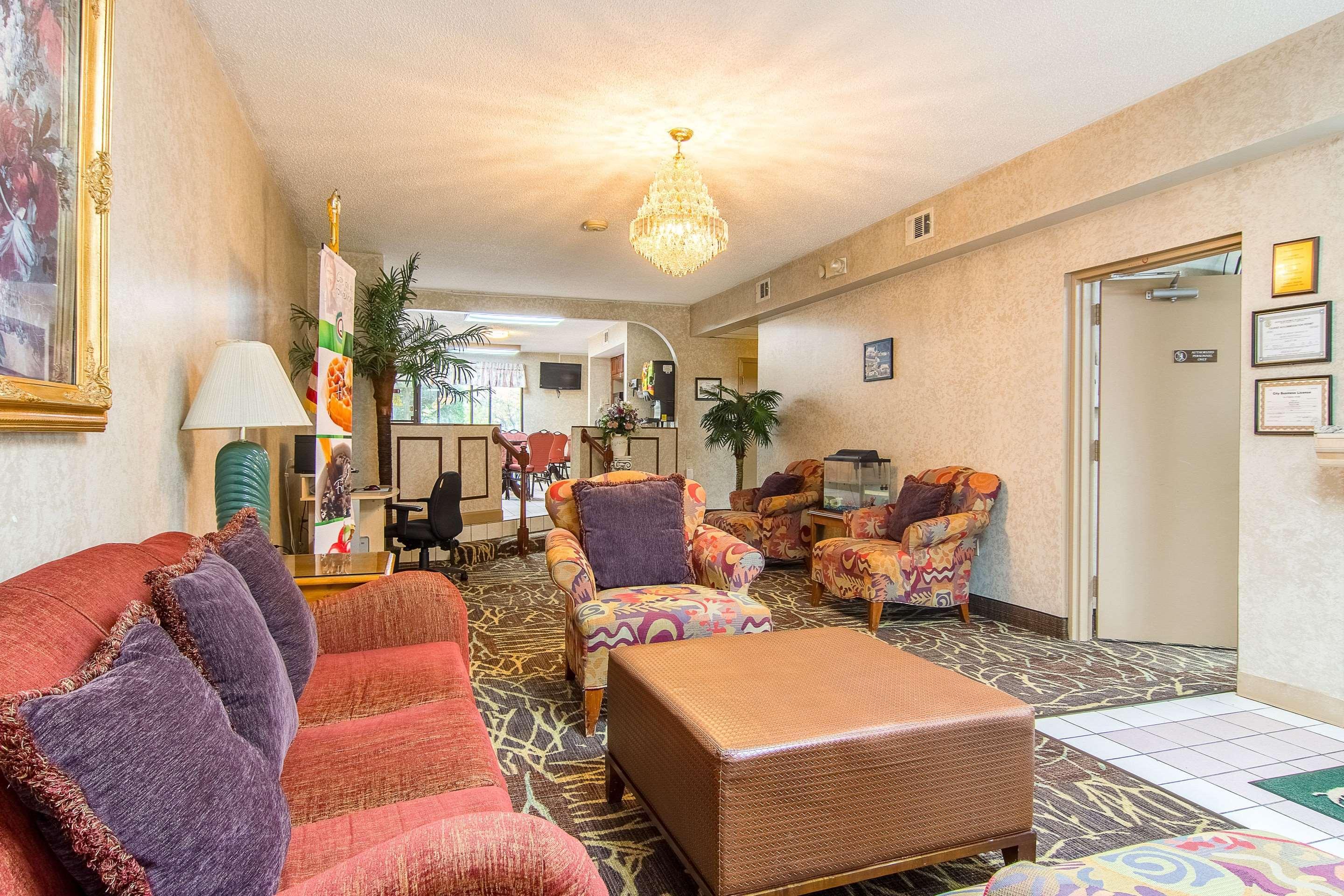 Vista Lobby Quality Inn Oakwood