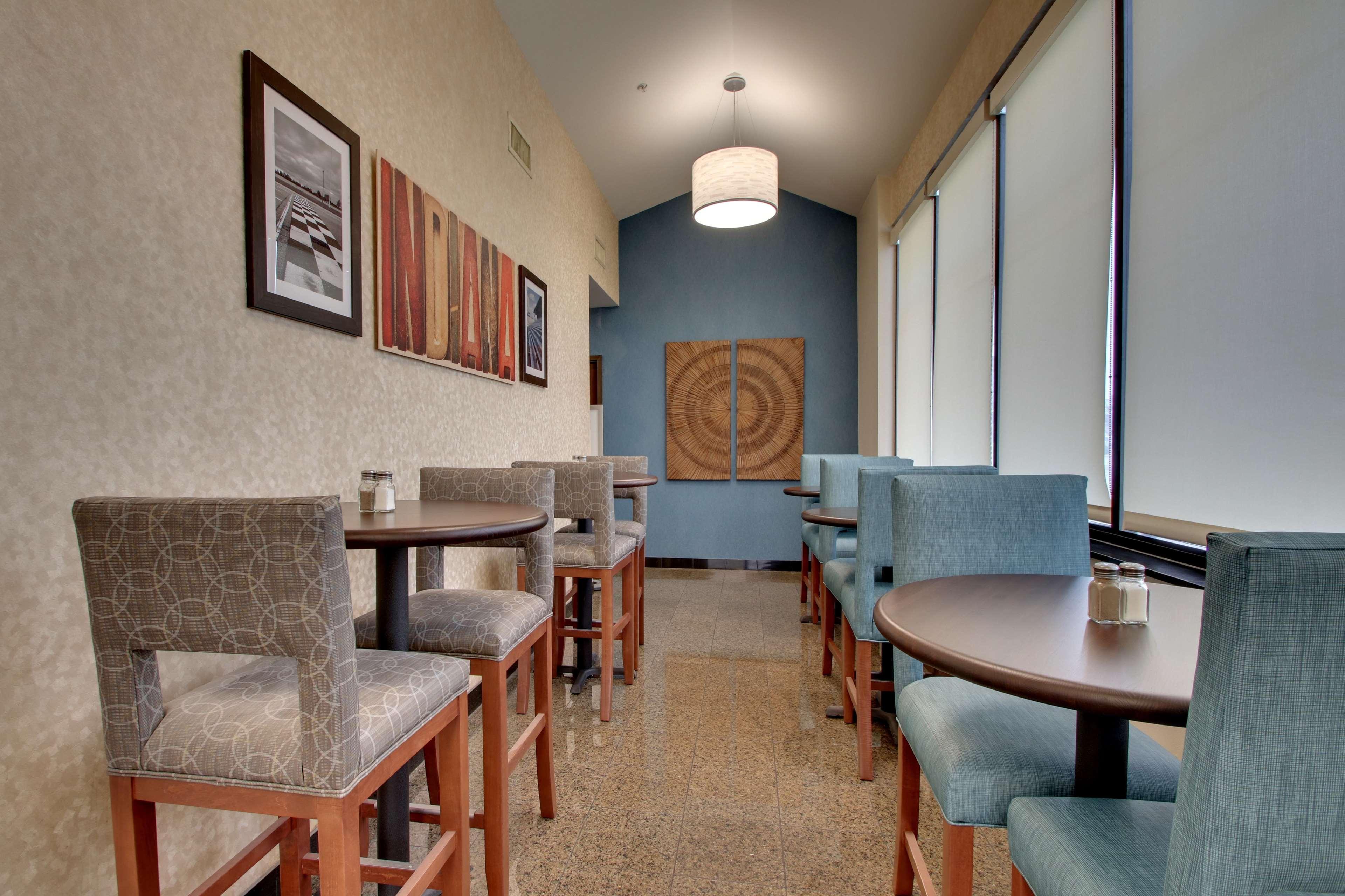 Restaurant Best Western Plus Indianapolis North at Pyramids