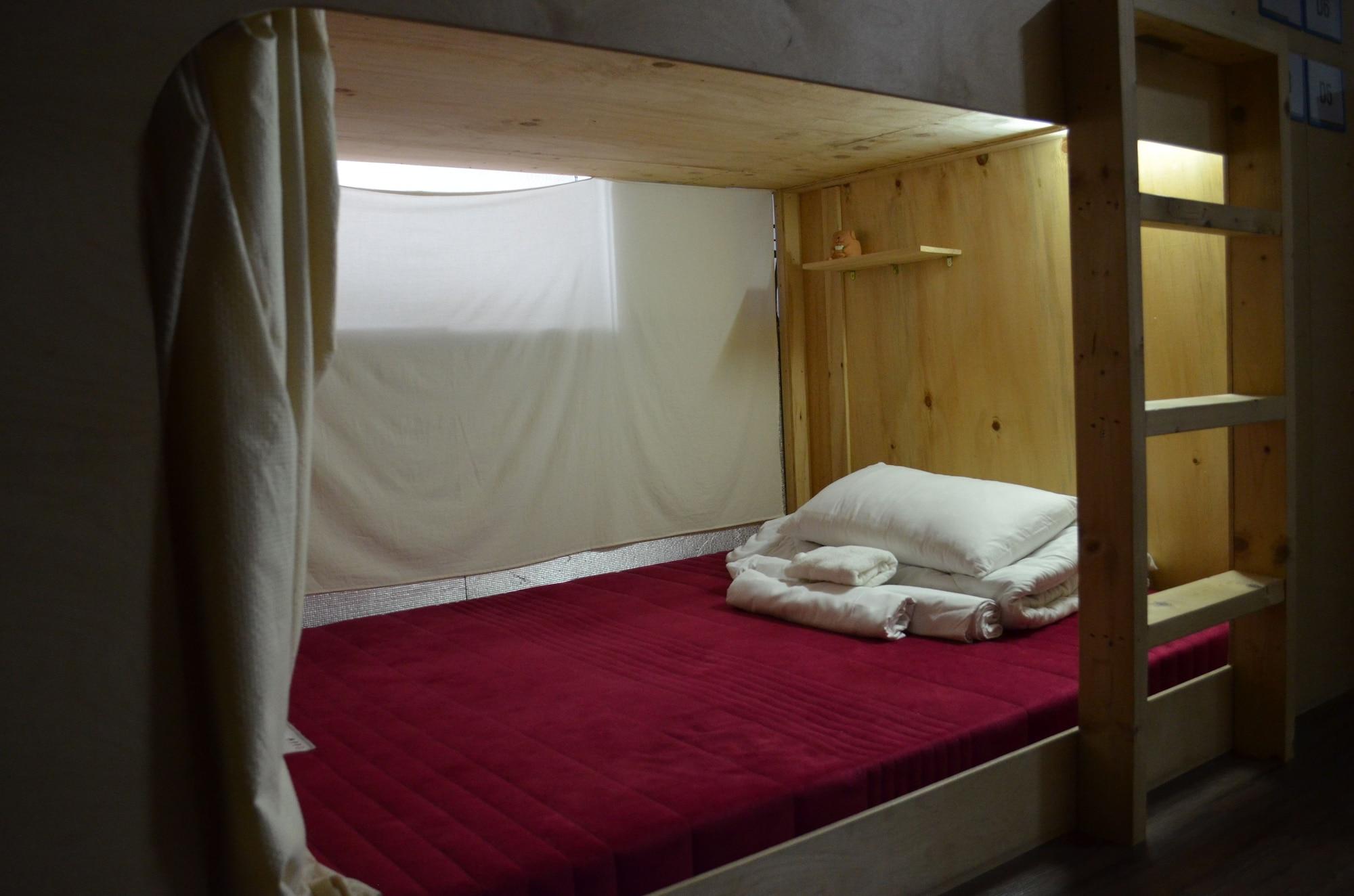 Habitación The Style Capsule Guesthouse - Hostel