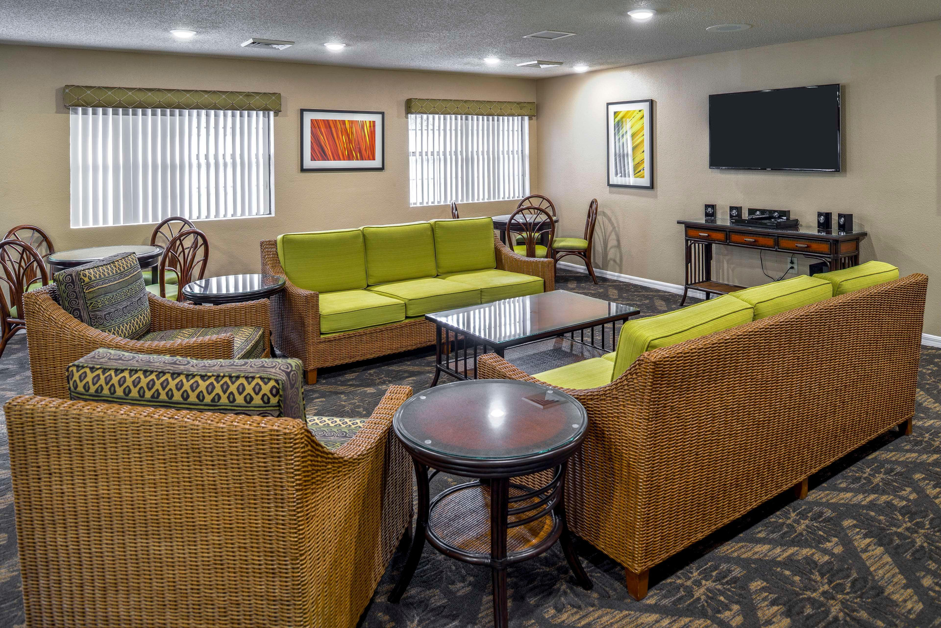 Vista Lobby Hilton Vacation Club Polynesian Isles Kissimmee