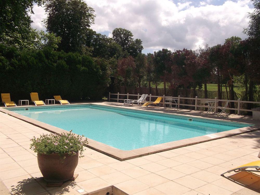 Vista Piscina Château de Nieuil