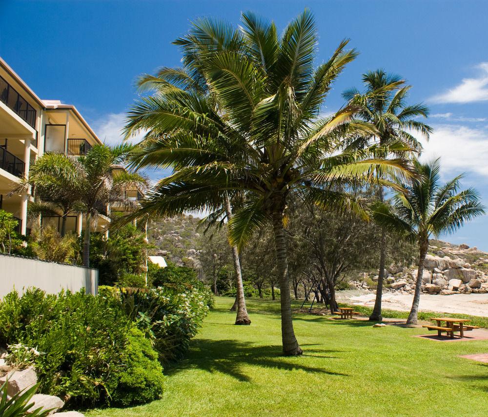 Vista Exterior Rose Bay Resort