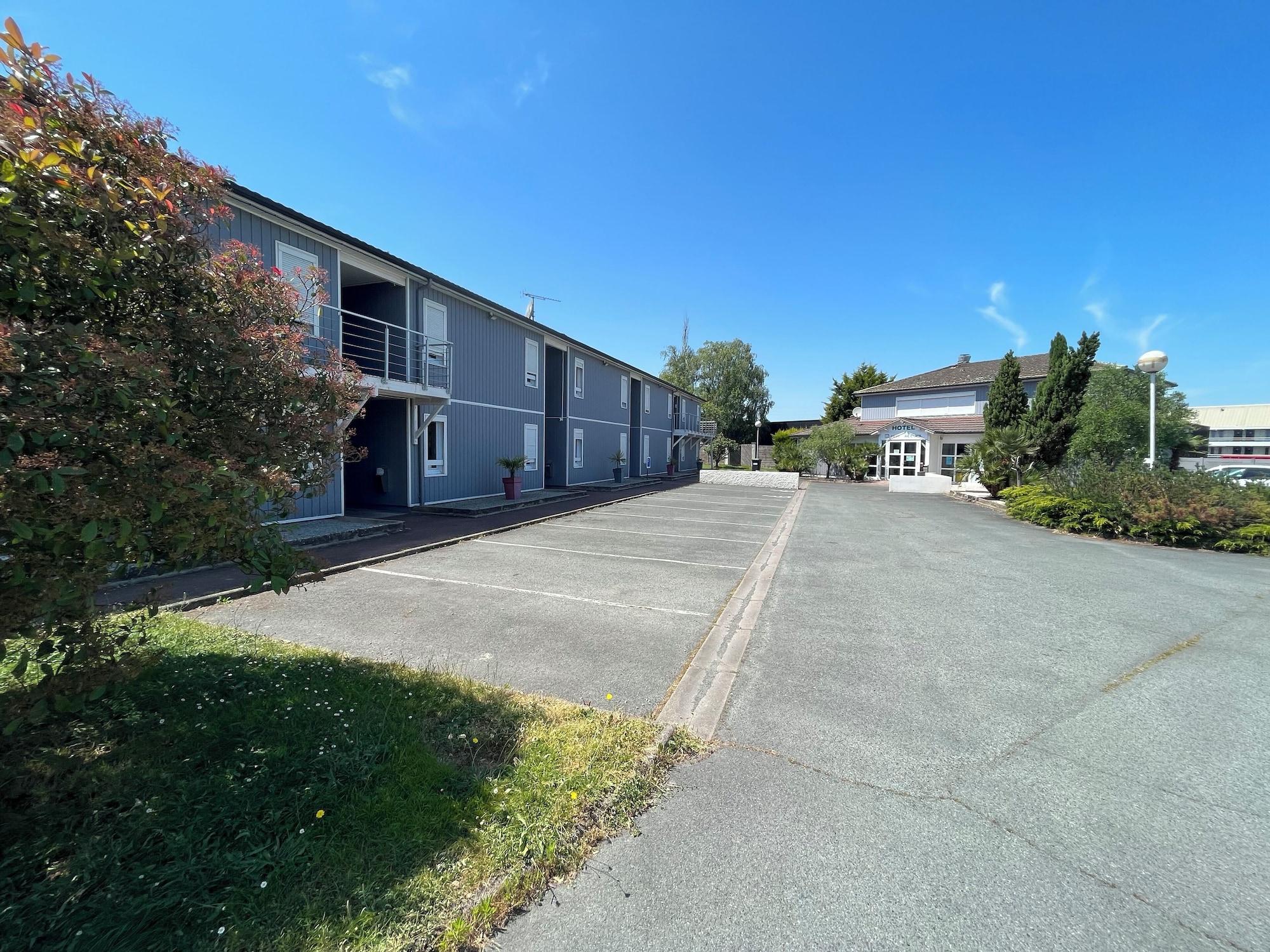 Vista Exterior Fasthotel La Roche sur Yon Un FH CONFORT