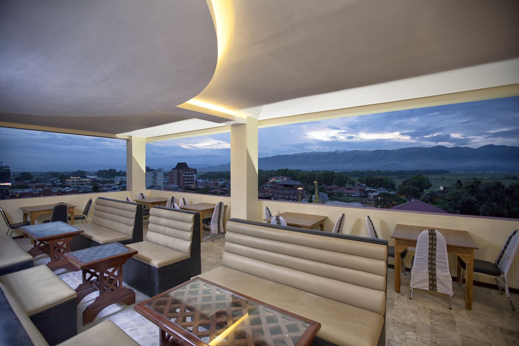 Restaurant The Hotel Emperor Inle
