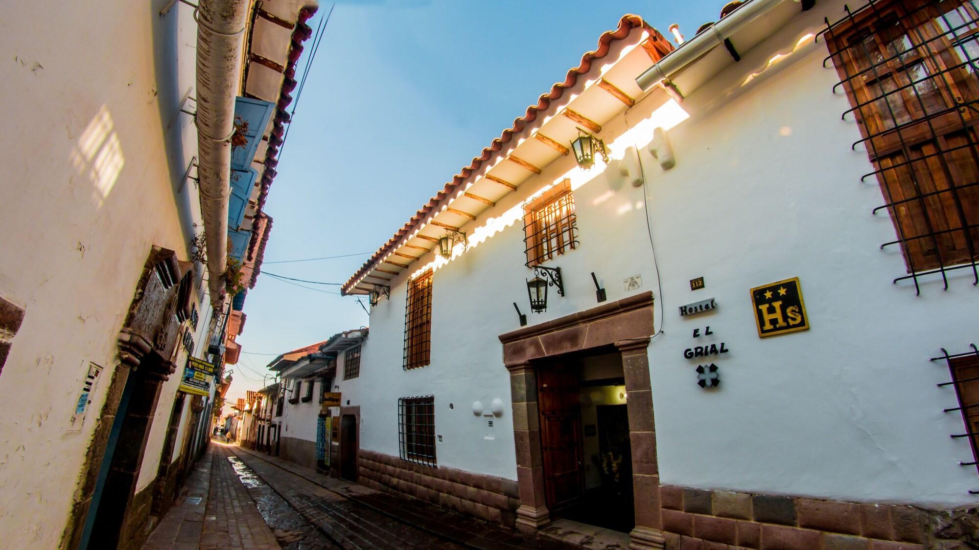 Vista Exterior Hostal El Grial