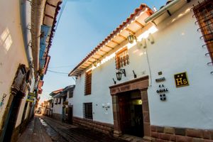 Alojamiento - Hostal El Grial