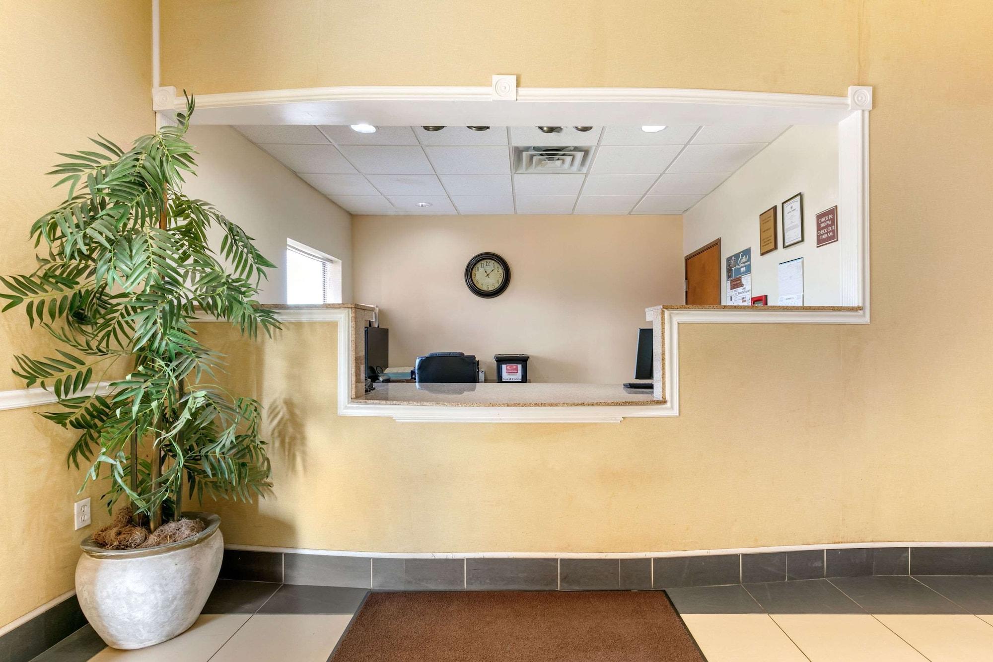 Vista Lobby Econo Lodge Eutaw I-20