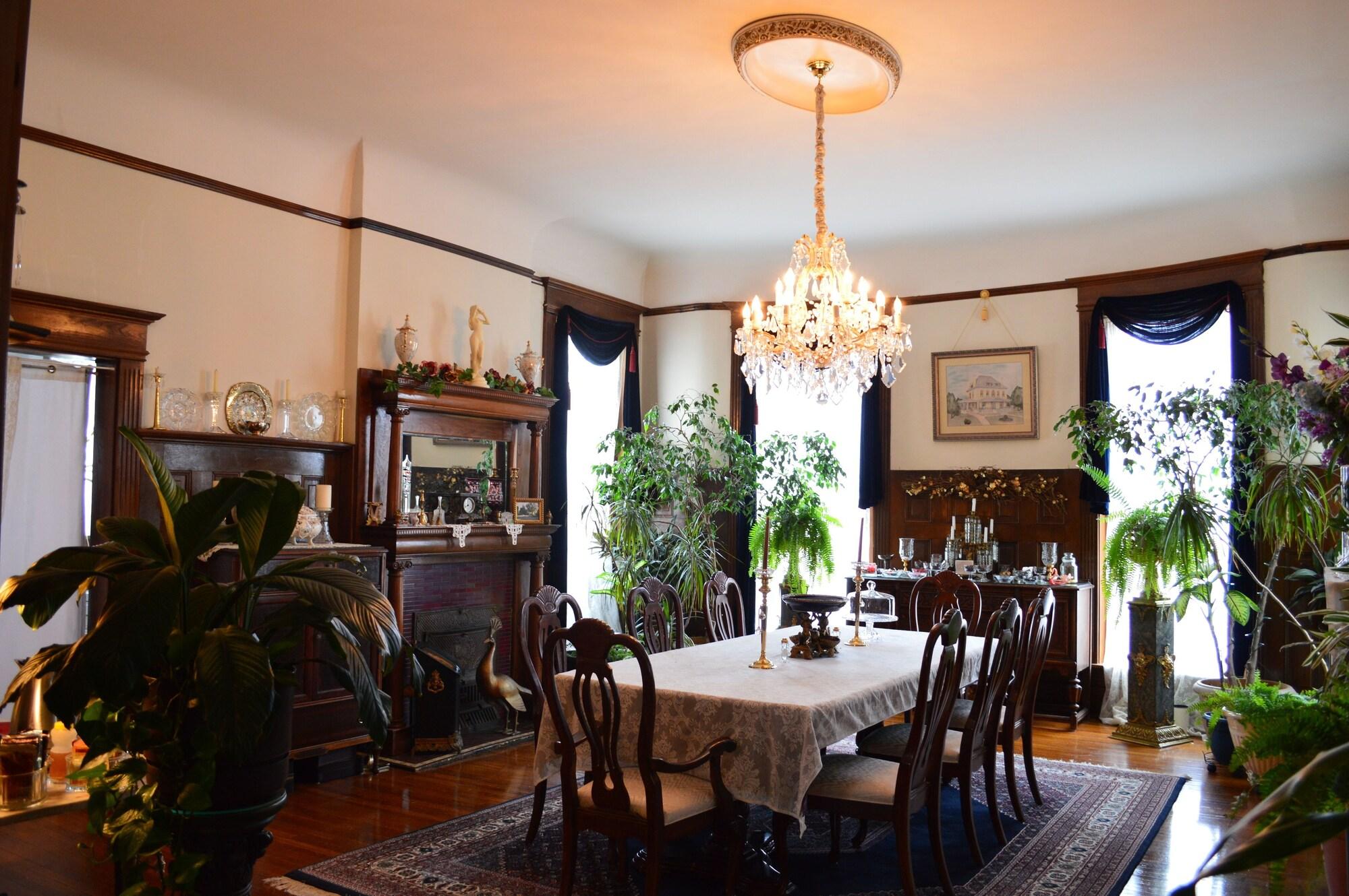 Restaurant Beall Mansion An Elegant Bed & Breakfast Inn