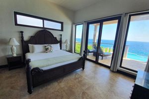 Alquiler Vacacional - French Harbor Suite  (King Suite)