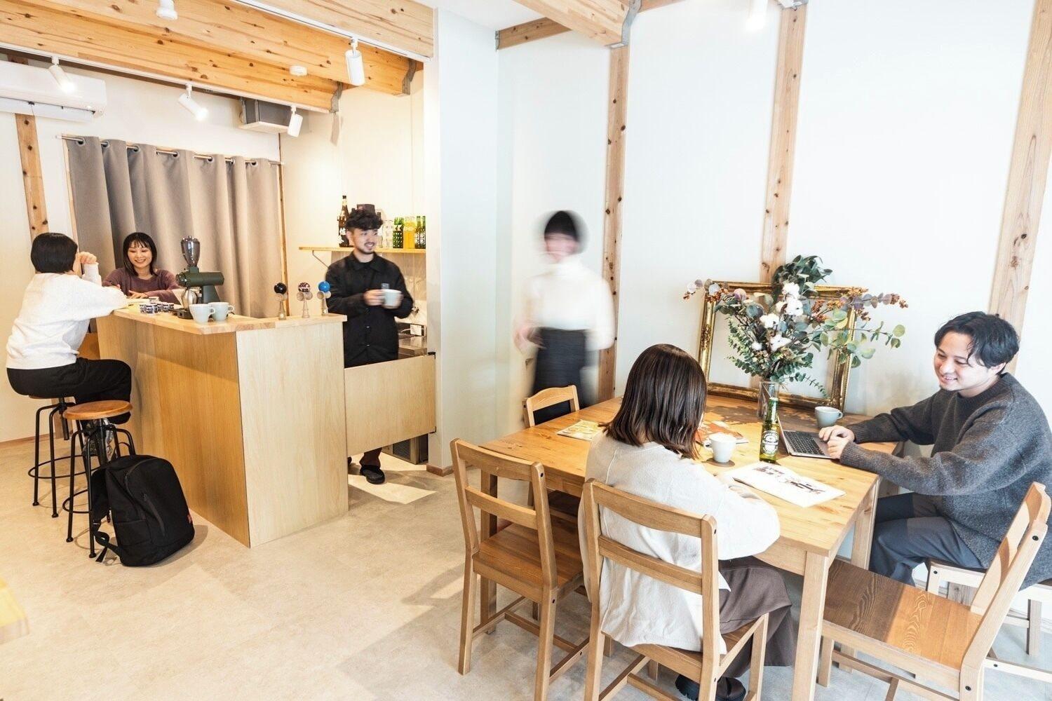 Comodidades del Alojamiento Fukuoka Guesthouse CAMP