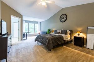 Alquiler Vacacional - The Nest at Harmony Woods: Lux DC getaway + office