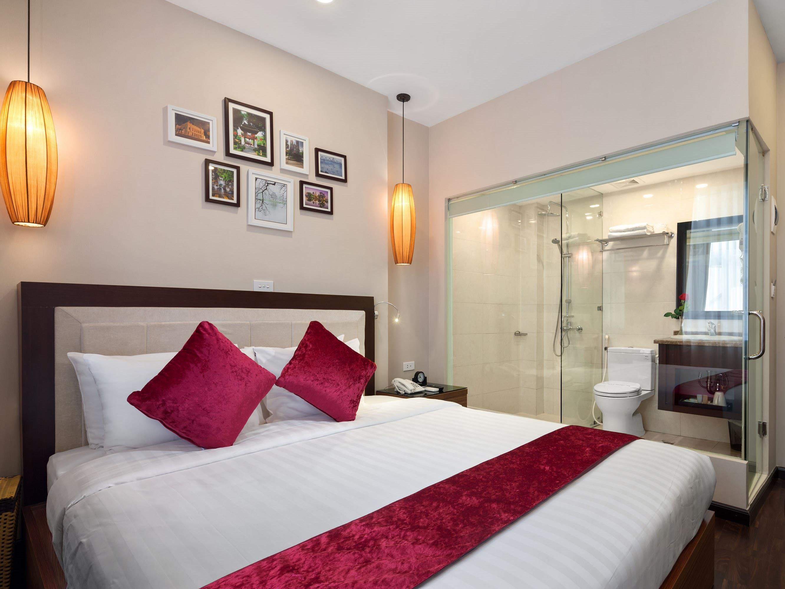 Vista Exterior Golden Moon Suite Hotel