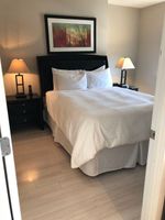 Alquiler Vacacional - 1-bedroom in Arlington, DC metro area with on-site parking included