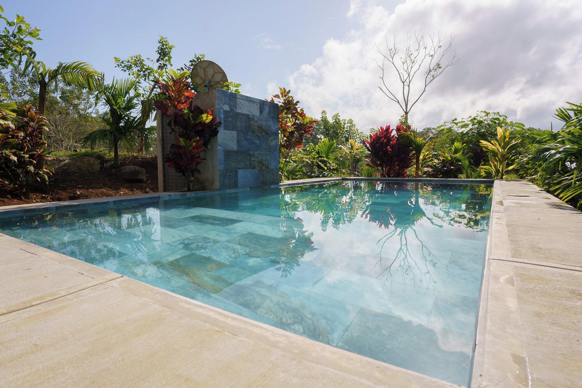 Vista Exterior Root Wellness Arenal