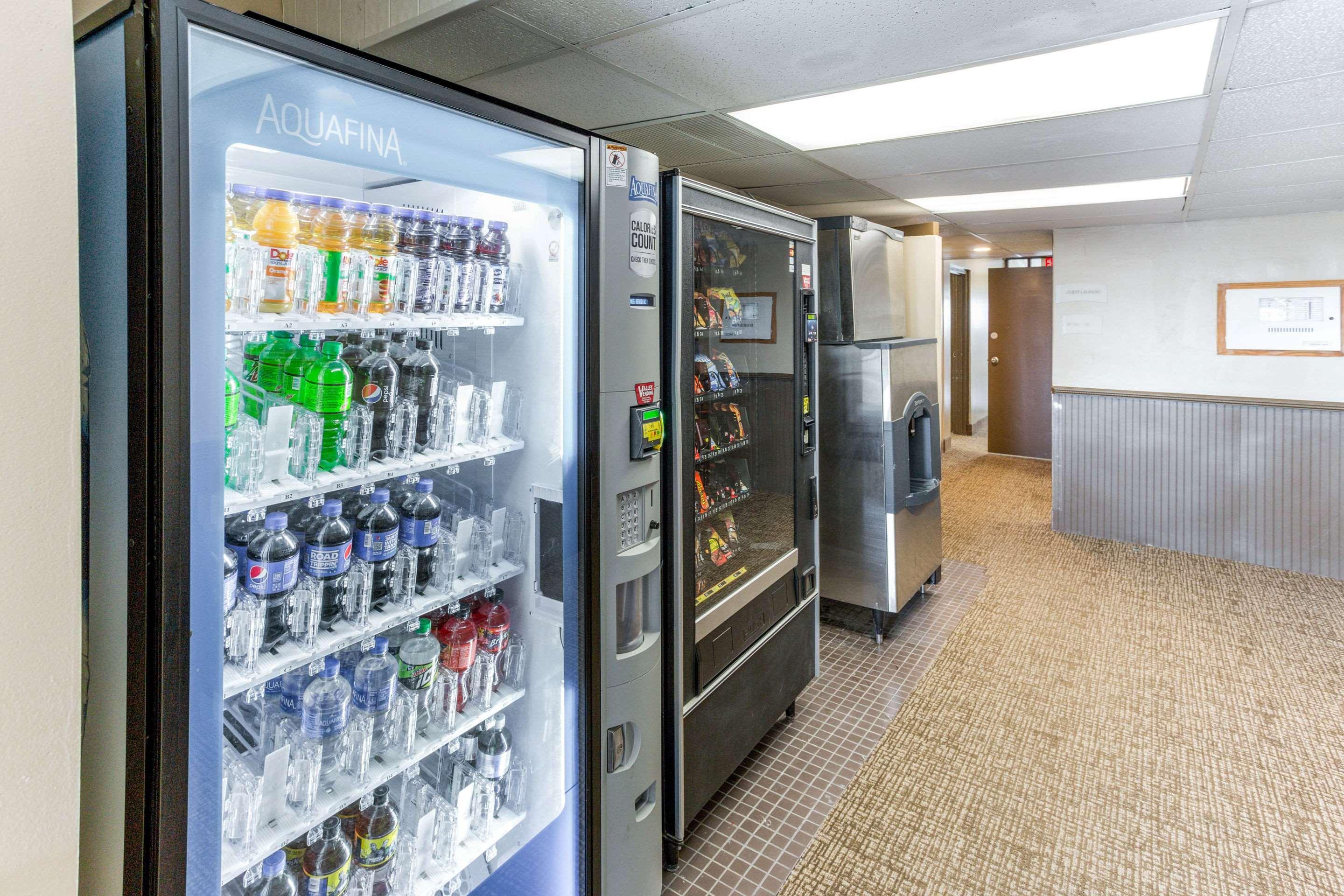 Vista Exterior Quality Inn & Suites Plattsburgh