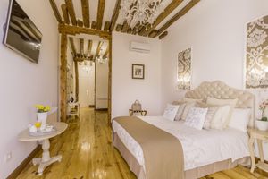 Alojamiento - Oriente Palace Apartments