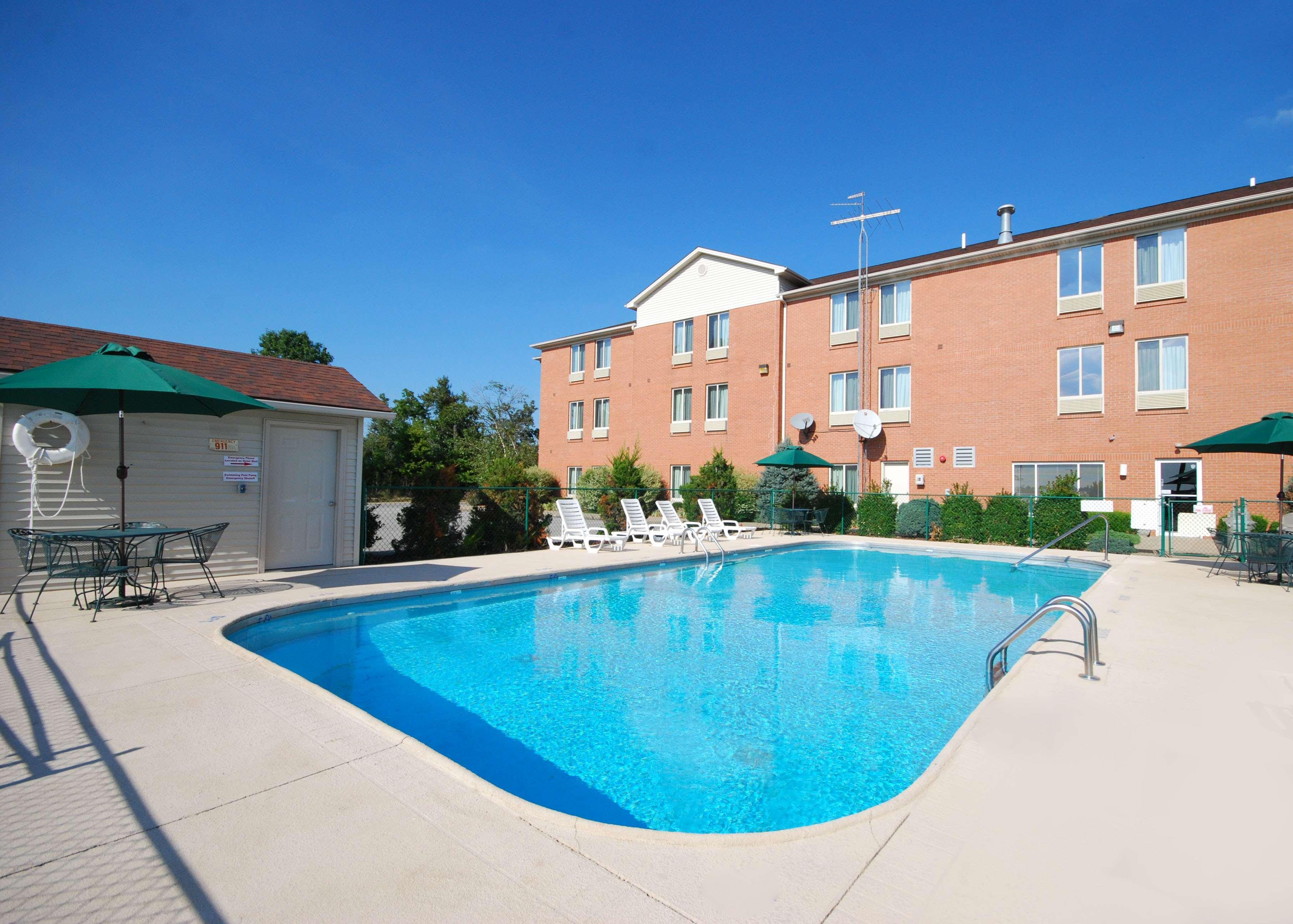 Vista Piscina Comfort Inn & Suites Springfield KY