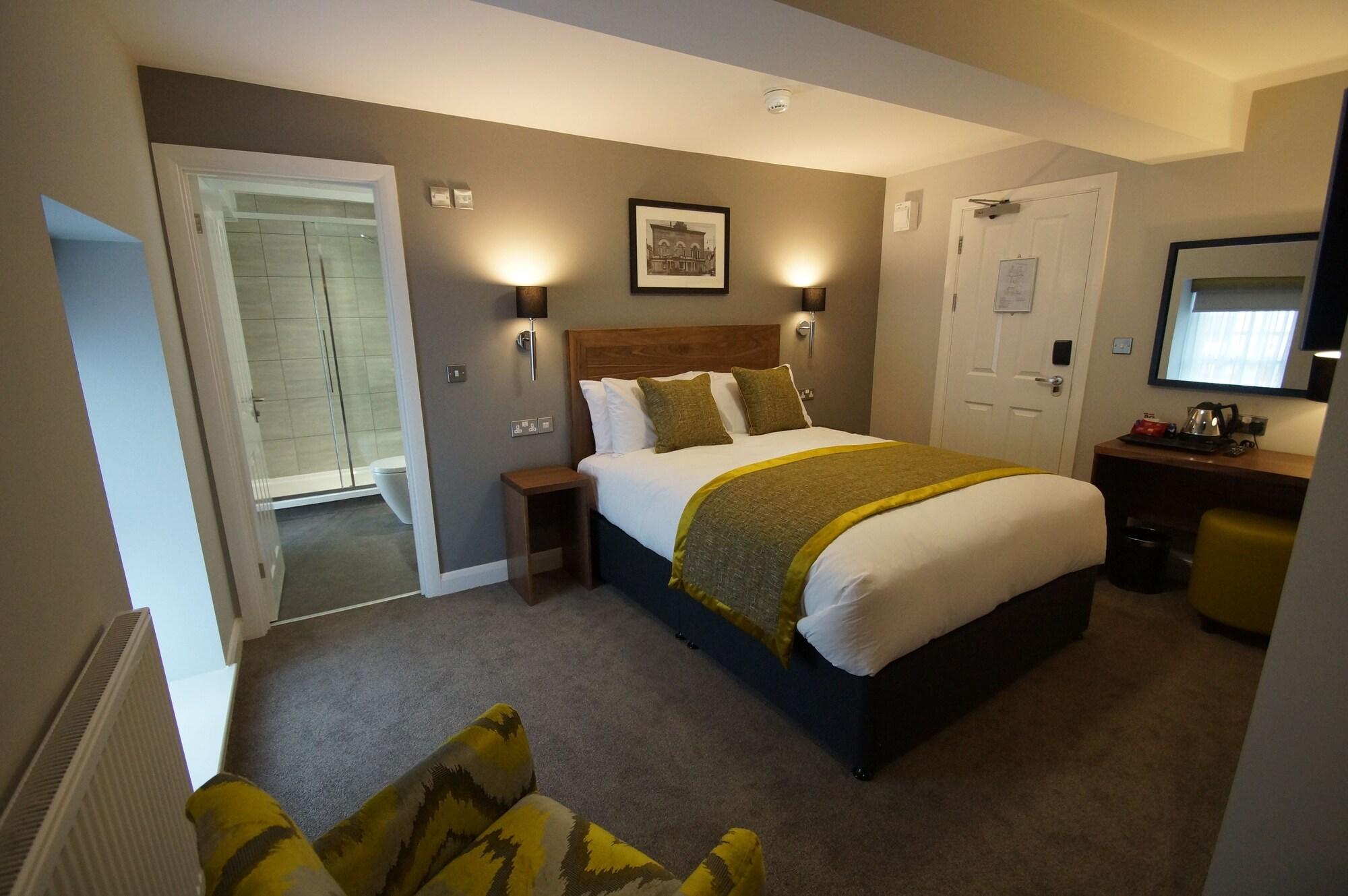 Varios New Park Hotel