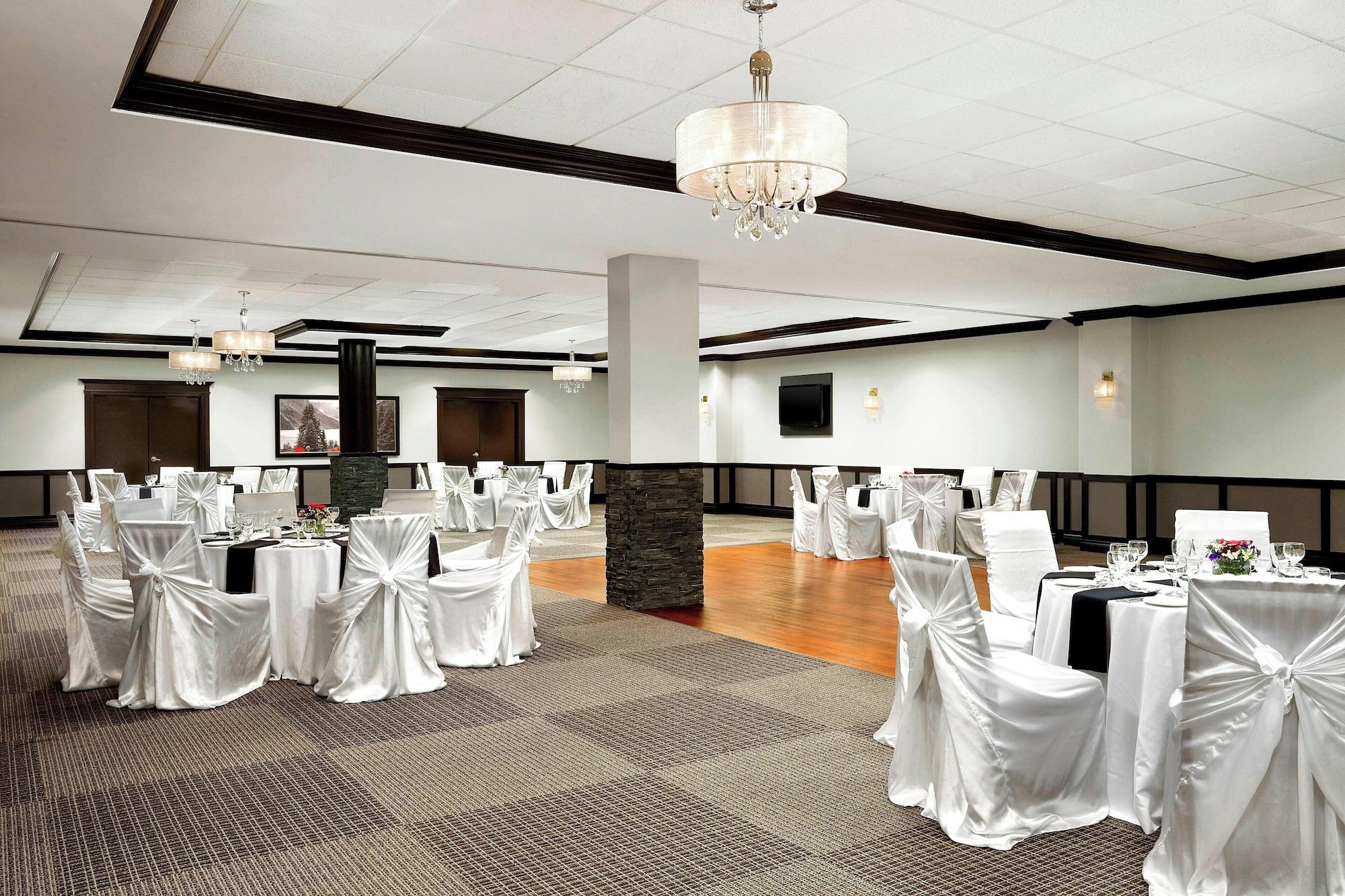 Sala de Reuniones Four Points by Sheraton Hotel & Suites Calgary West
