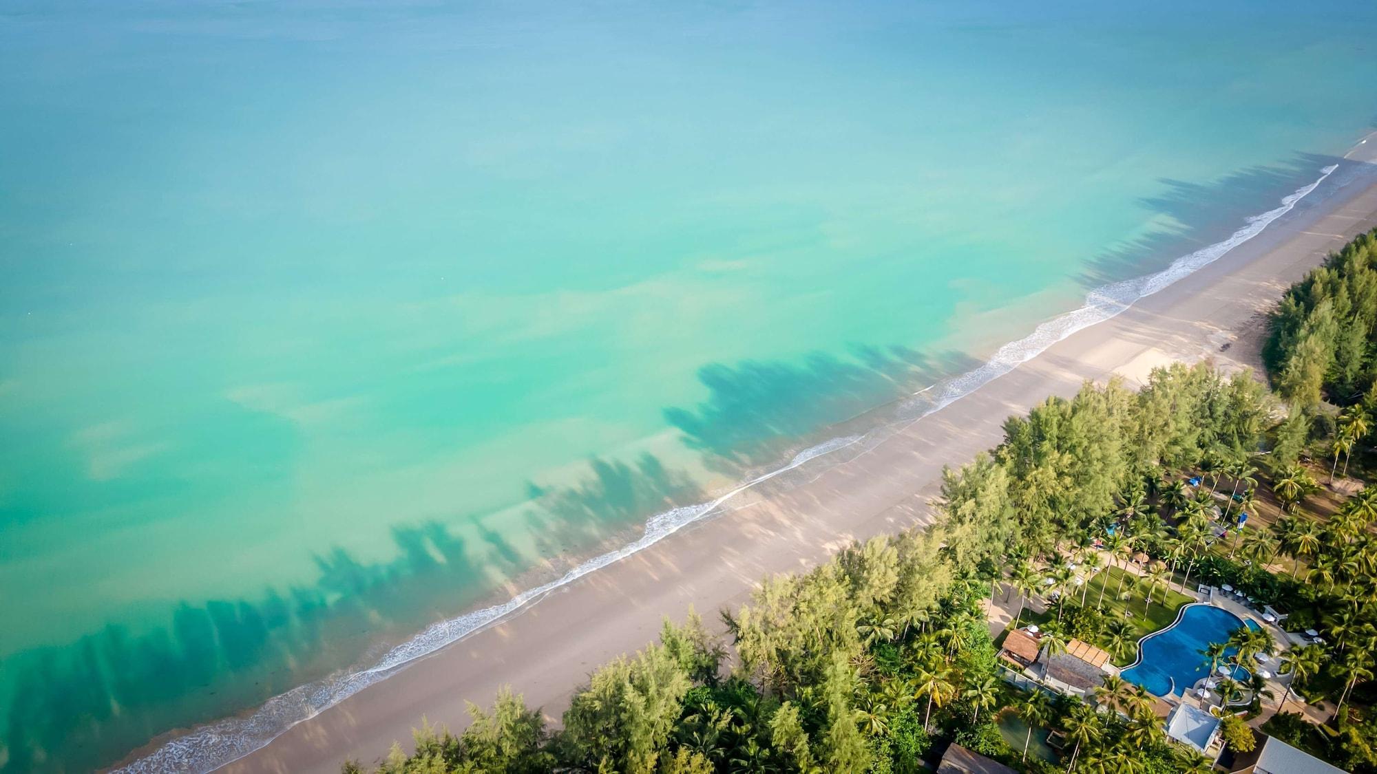 Vista Exterior OUTRIGGER Khao Lak Beach Resort