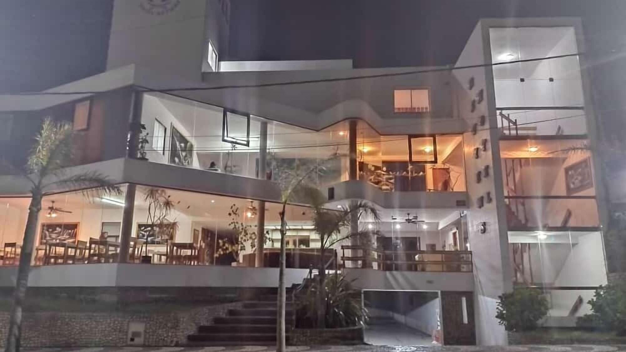 Vista Exterior Hotel Reviens de Villa Gesell