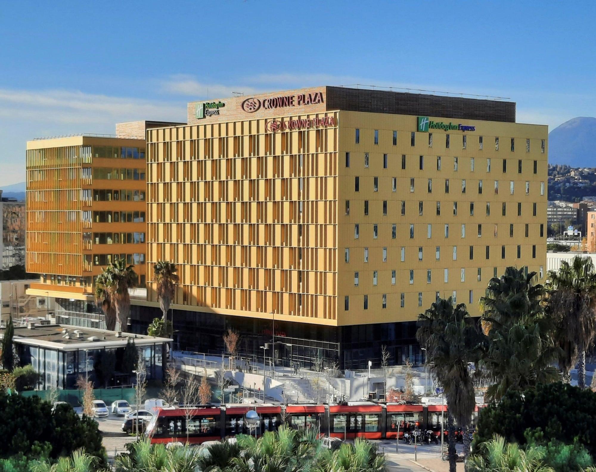 Vista Exterior Holiday Inn Express Nice Grand Arenas by IHG