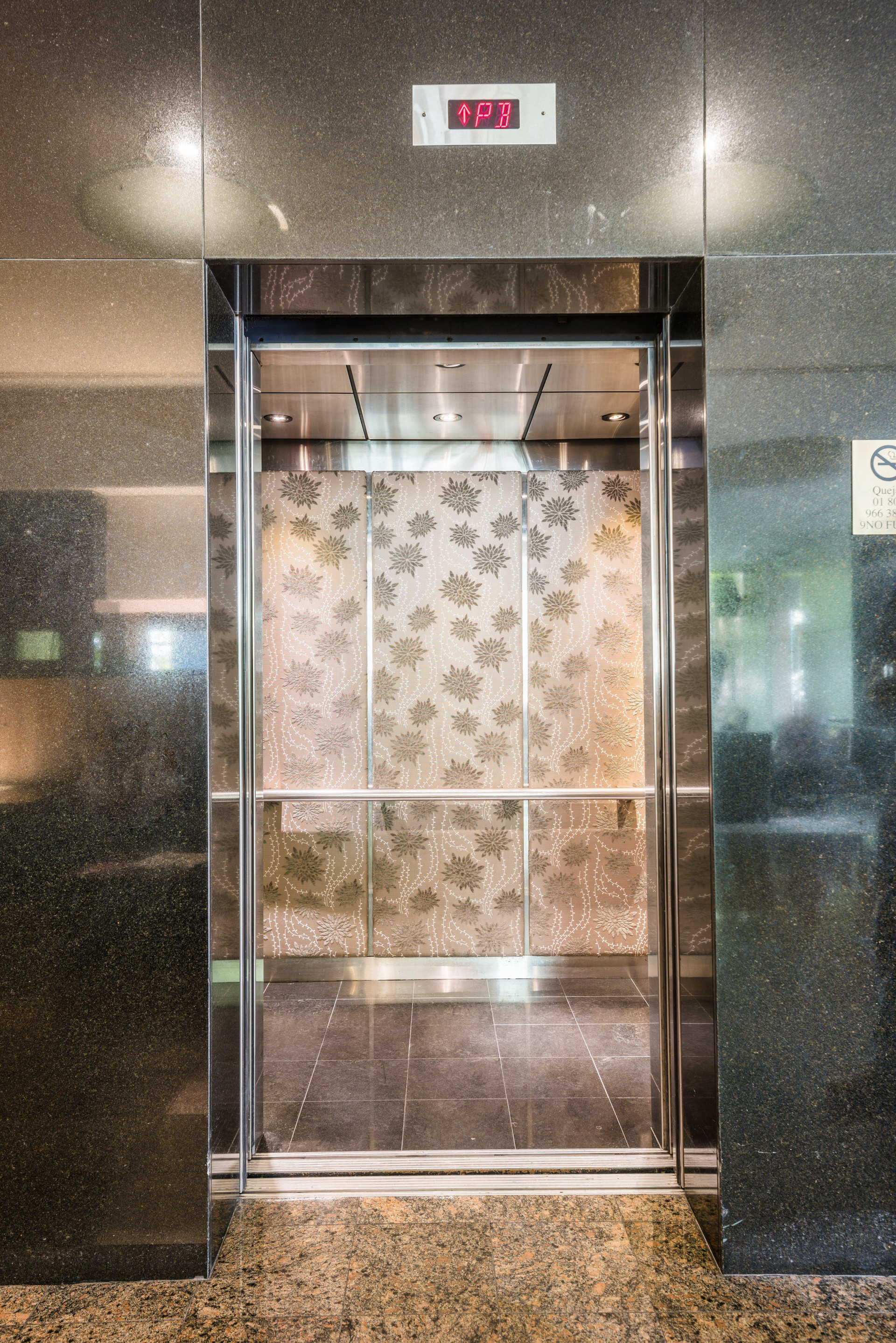 Vista Lobby Holiday Inn Select - Guadalajara by IHG