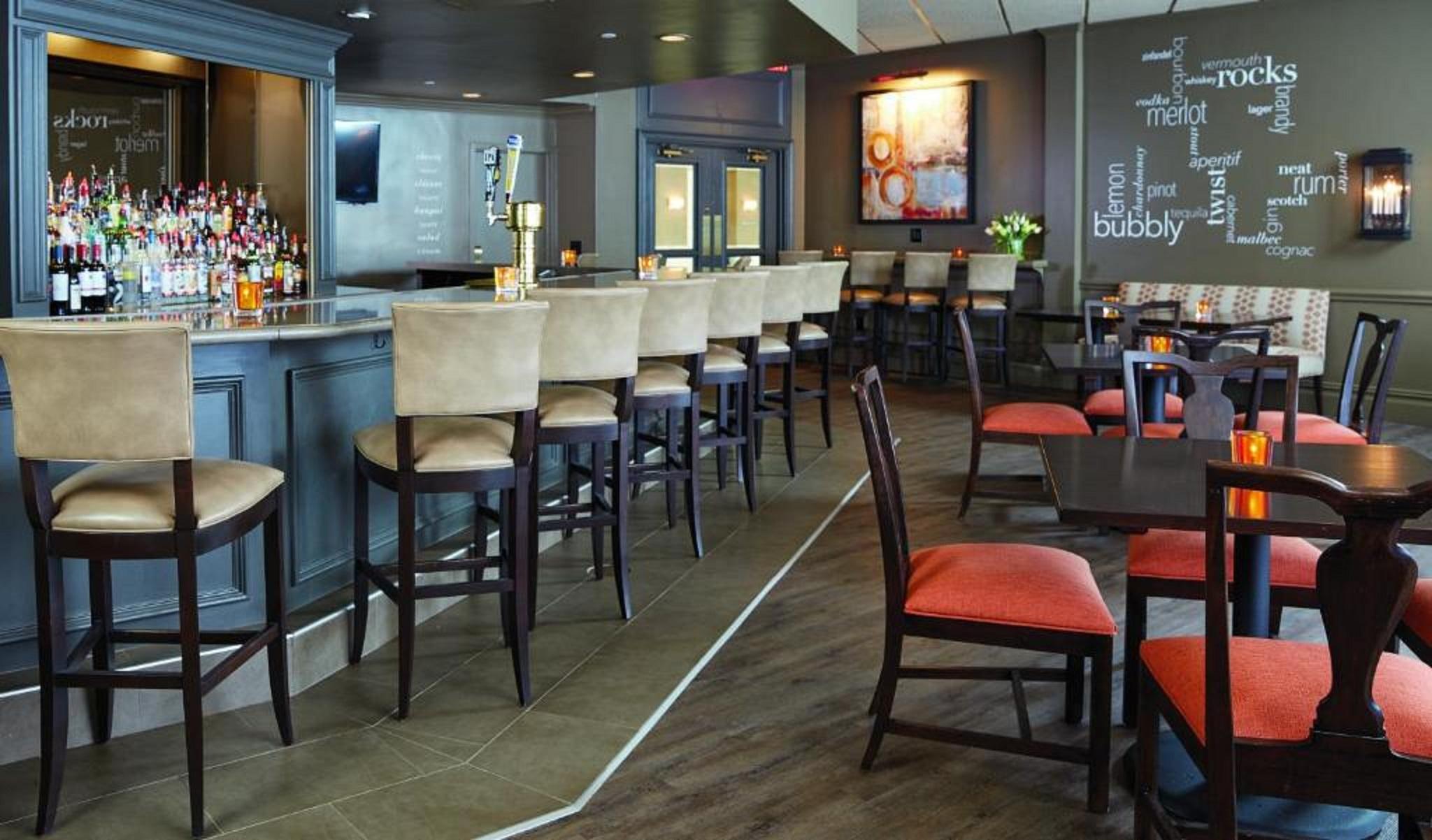 Bar/Salón Ethan Allen Hotel