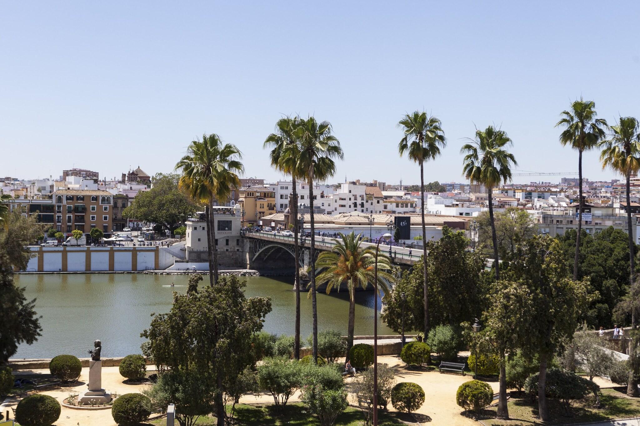 Vista Exterior Hotel Kivir Sevilla